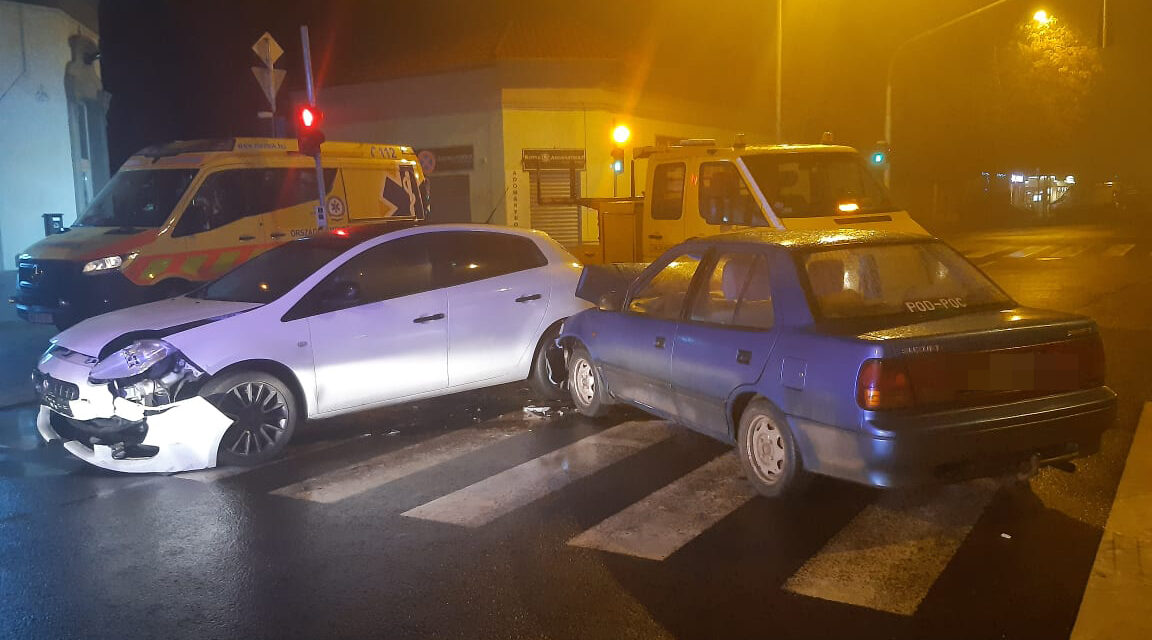 Anya és lánya sérültek meg a 16. kerületi karambolban: a Suzukit vezető édesapa elnézte a kanyarodást, ezután rohant beléjük egy Fiat – Fotók