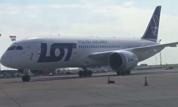 Újraindulnak a lengyel repülőgépek Budapest és New York között, a Wizz Air viszont több tucatnyi járatot törölt