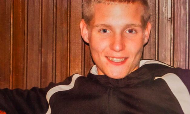 „Éjjel, ha meghallunk egy reccsenést vagy zajt, egyből azt hisszük, Dávid jött haza” – 12 éve nem tudnak semmit szülei Ackermann Dávidról, a 18 éves fiú a Margit-szigetről tűnt el