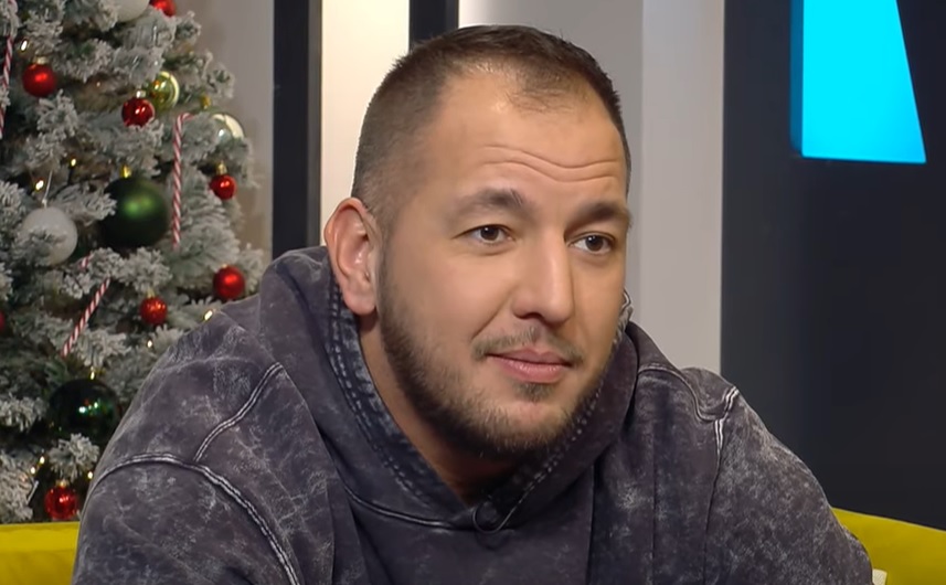 „Szánalmas ez a csávó számomra” – Curtis elmondta véleményét Győzikéről és arról, hogy szerinte miért is lett Fradi-rajongó a showman