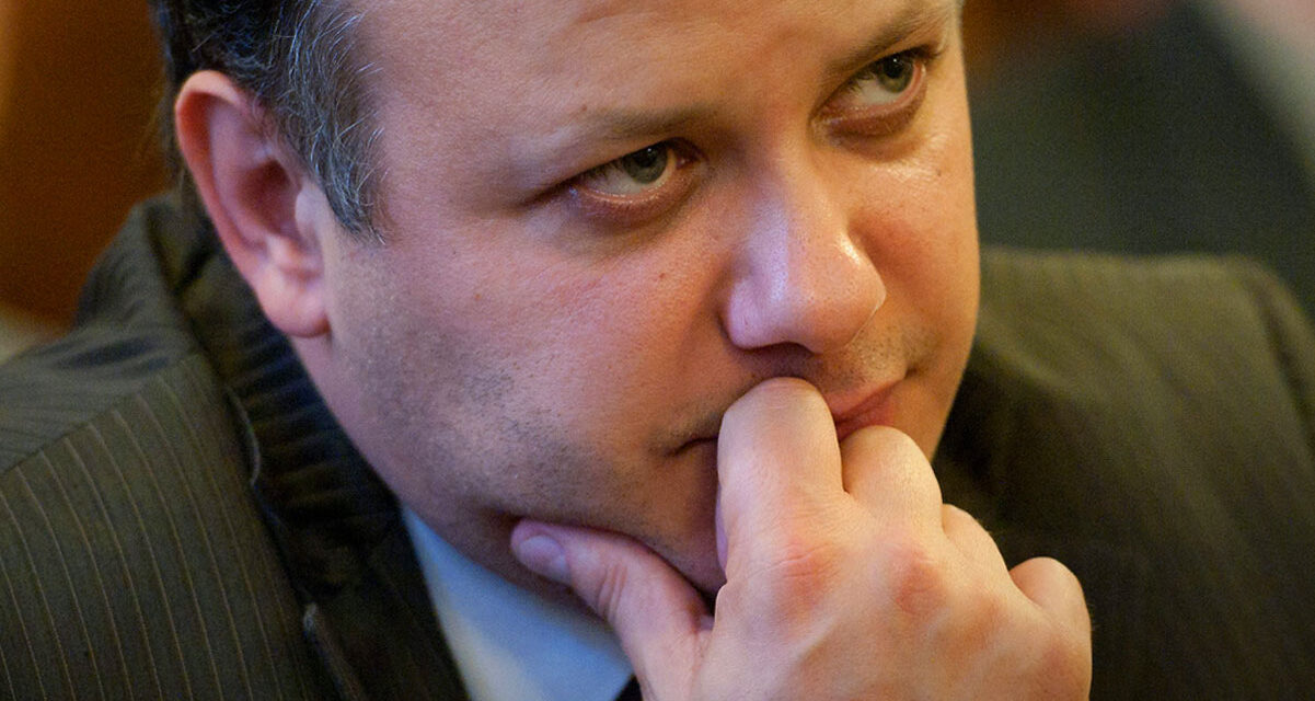 Kritikus állapotban van Damu Roland, mélyaltatásban tartják az intenzív osztályon