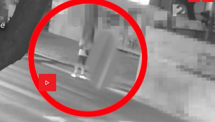 Hazafelé sétáló nőt támadtak meg a 12. kerületben: fojtogatta is áldozatát a begerjedt férfi, az ujját is eltörte – videó