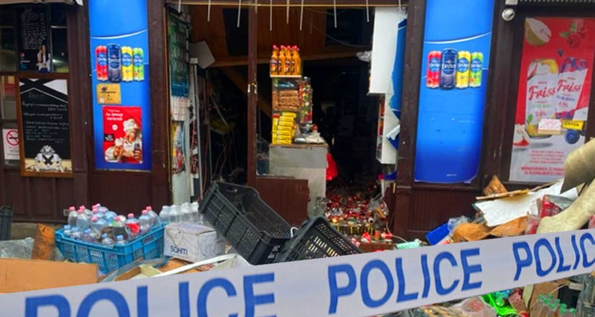 „Tragédia, ma egy apuka nem megy haza a családjához” – egy üzletkötő halt meg a Baross utcai kisboltban, miután a leszakadt a galéria, a tulajt a szomszéd mentette ki a romok közül