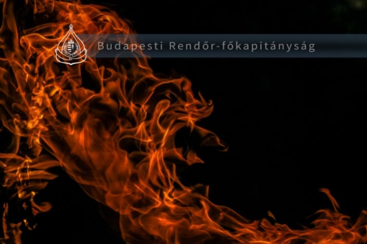 Hatalmas szirénázás volt Budakeszin, kigyulladt egy cserépkályha teteje