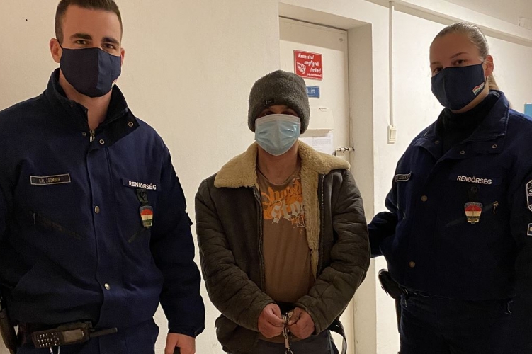 Elfogták a rendőrök a váci nők rémét, L. Richárd az utcán mutogatta a helyieknek azt a testrészét, amelyre senki sem volt kíváncsi