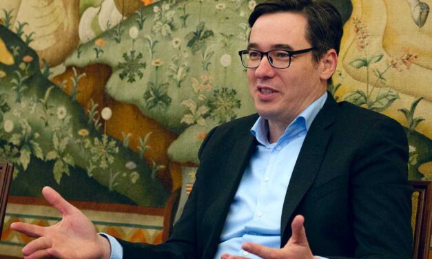 Kamu Vitalij Klicsko hívogatta a polgármestereket: Karácsony Gergelyt is csőbe húzta
