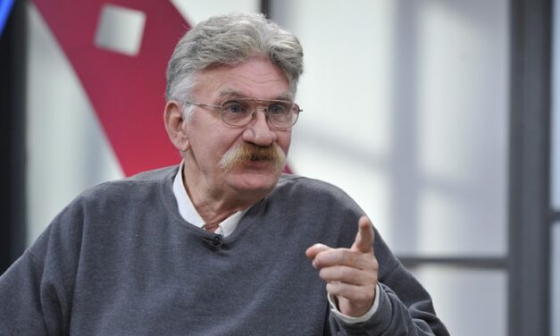 A rák után most a koronavírussal küzd Ujlaki Dénes, otthon ápolja a családja