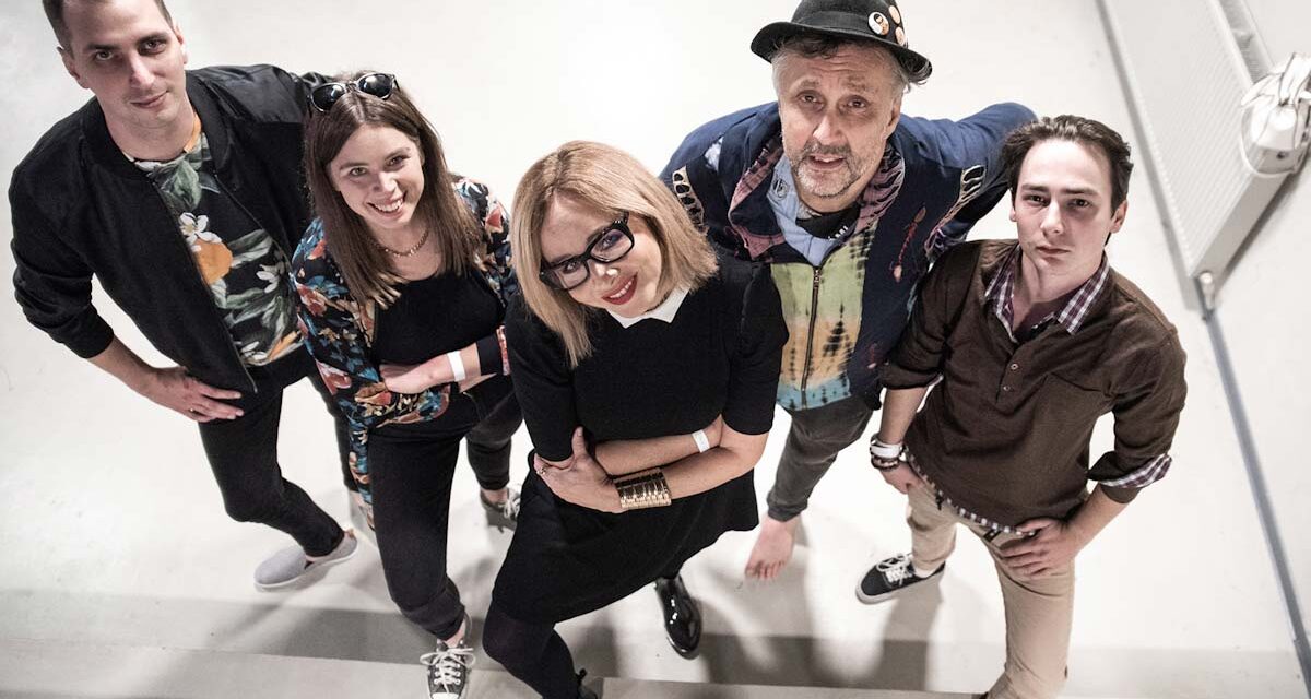 Ónodi Eszter & the Open Pub koncert a Bartókon, Old Boys koncert a Margitszigeten, Bach Szilvia és Hajdú Steve Angyalföldön, Valentin hétvége Érden, bajai halászlé a Czakó kertben, varrószakkör, éjjeli party a 101klubban – pazar pénteki programok