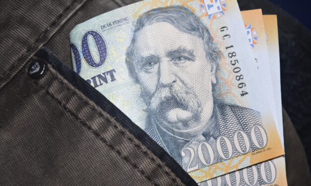 „A befizetett adónk mindannyiunk közös pénze” – Egy új mozgalom arra buzdítja a szülőket, hogy a visszakapott SZJA-t adományozzák jótékony célokra