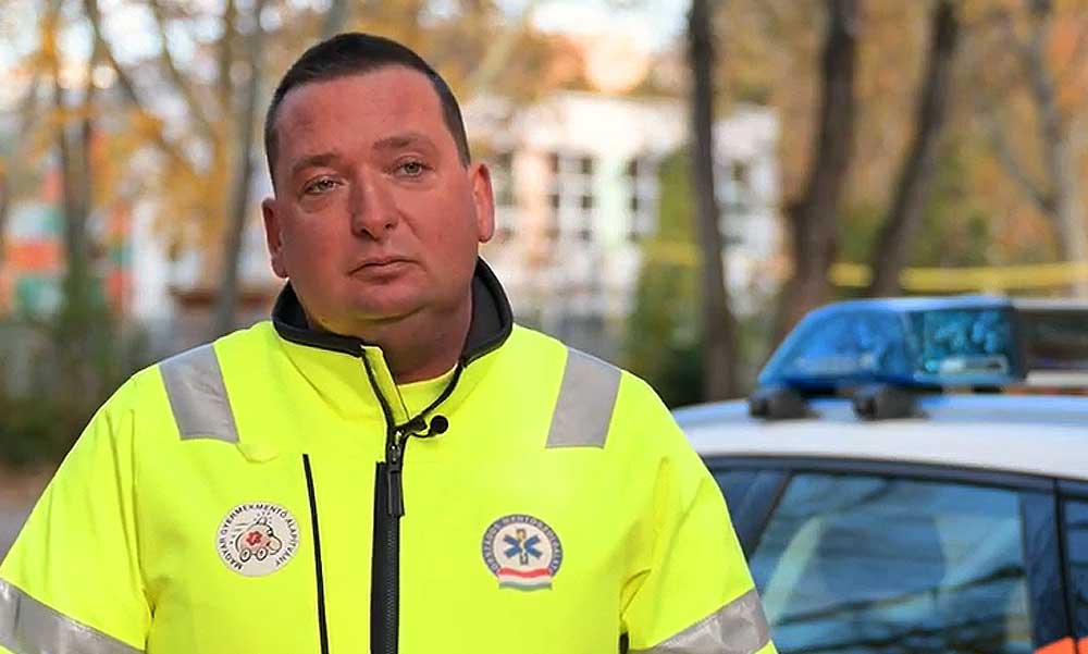 „Lassítsatok, hiszen a közút munkatársait is hazavárják” – szívszorító szavakkal beszél az M1-esen halálra gázolt útkarbantartó balesetéről a mentős, Zoltán az ütközés után ért a helyszínre