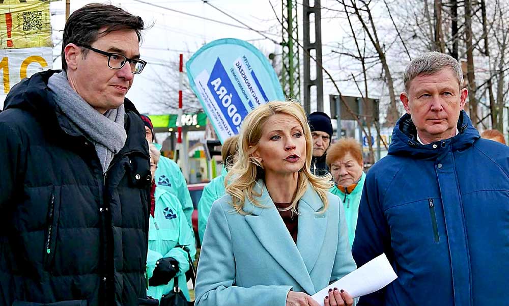 Változatlanul dugóban állnak a csepel-szigetiek a gyártelepi HÉV átjárónál