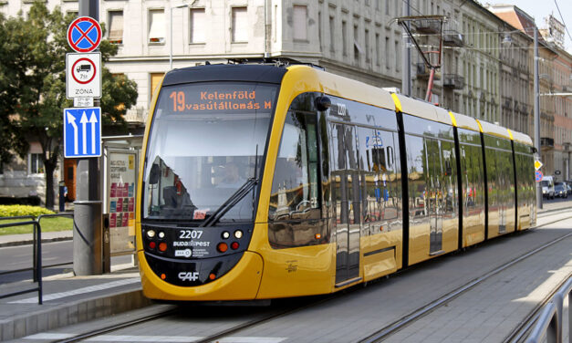 Napi szinten bántalmazzák a járművezetőket a budapesti tömegközlekedésben, rajtuk csattan a feszültség