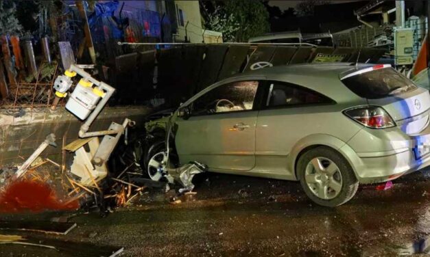 „Hajlandó vagyok megtéríteni az okozott kárt, ha már ilyen hülye voltam” – 18 embernek kellett elhagynia otthonát Gyálon, miután egy részeg férfi autójával nekiment egy kerítésnek