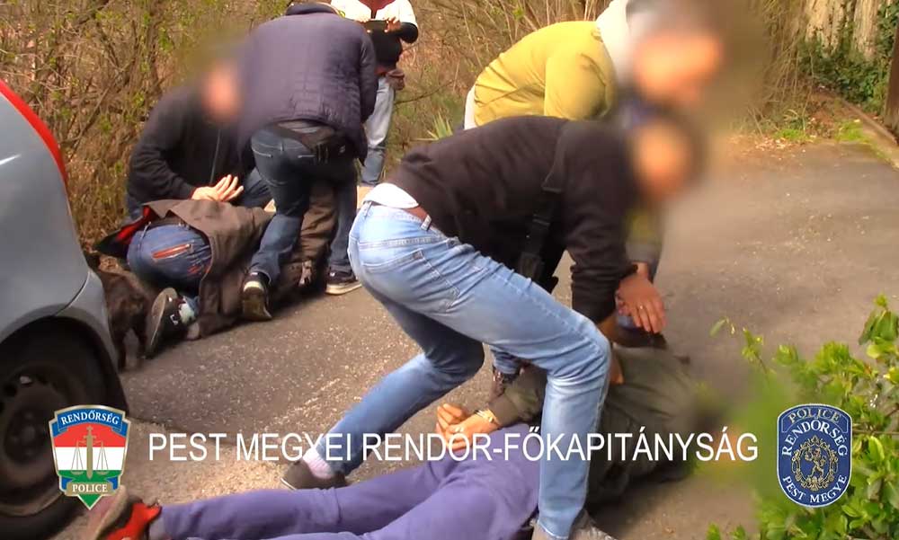 „Kifelé és le a földre!” – Rendőrségi akció Törökbálinton, váratlanul csaptak le a drogkereskedőkre
