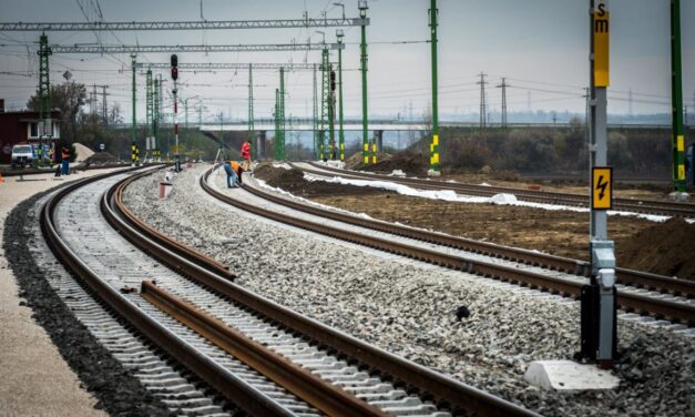 Tragédia! Elgázolt egy embert a fővárosba tartó Nyírség InterCity!