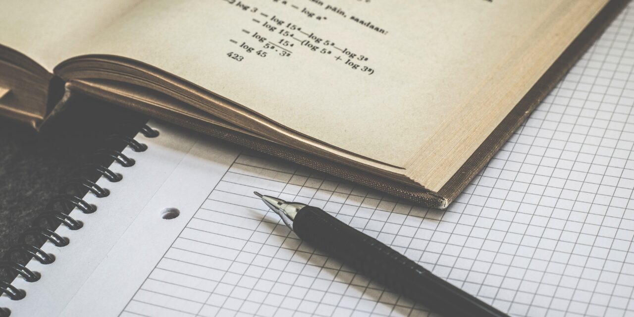 Érettségi 2022: matekból kell bizonyítsanak ma a diákok – Ezt kell tudni a közép-és emelt szintű feladatsorról