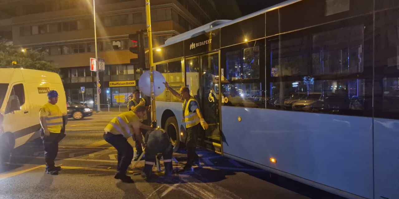 Akkor ezt most így hogy, metrópótlóval volt baj a budapesti éjszakában
