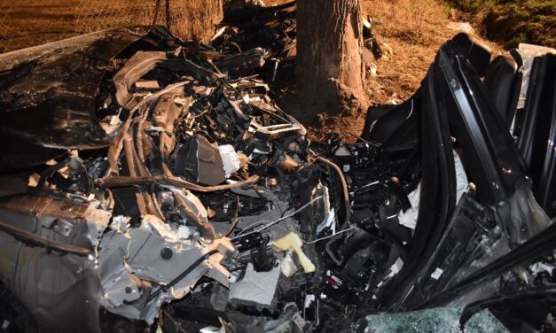 Frontális karambol Pest megyében: hatan sérültek meg a híres orvosbáró fia miatt, a lábát elvesztő sofőr állítja, nem emlékszik semmire