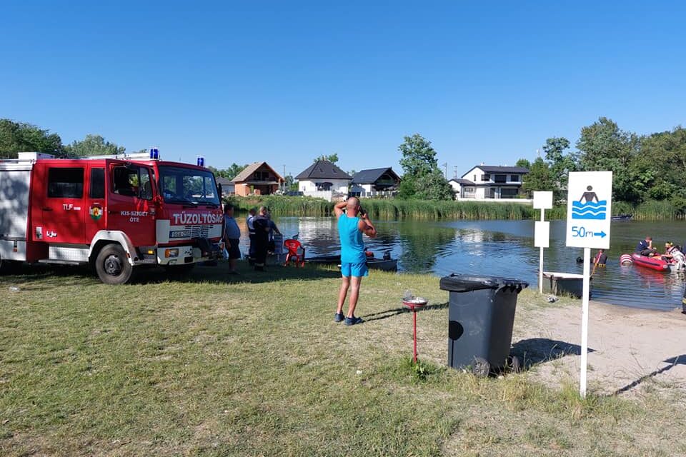 Tragédia a szigetcsépi szabadstrandon: elmerült a vízben és meghalt egy 20 éves férfi