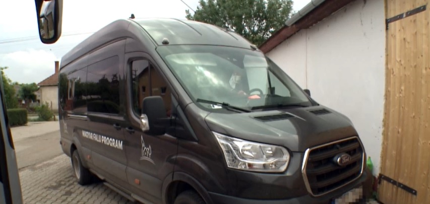 „Vártam, hogy legalább bocsánatot kér tőlünk” – Szó nélkül sétált el a halálbusz sofőrje a zokogó szülők mellett