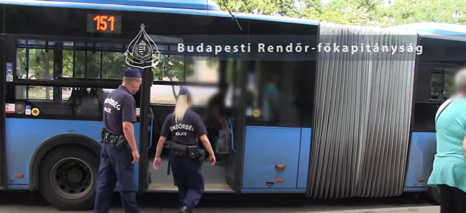 Összevesztek a buszon, egy kapualjban zárta le a vitát – négy évig gondolkodhat a történtekről a rács mögött