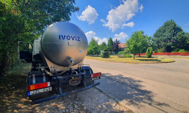 Elkerülni a vízhiányt – részleges locsolási tilalom bevezetéséről döntöttek az agglomeráció több településén