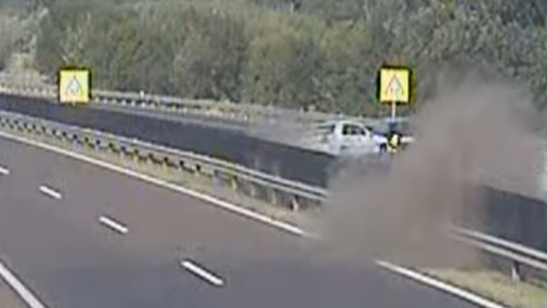 Az angyalok vigyáztak az ittas sofőrre és az őt követőkre az M3-on