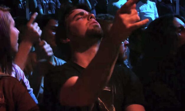 Különleges koncertet ad Budapesten az Iron Maiden frontembere, napokon belül jegyeket is lehet rá venni
