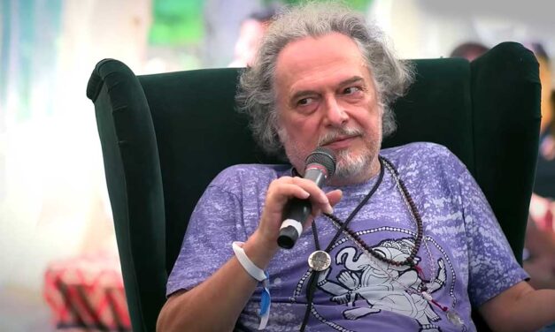 Besenyő Pista bácsi búcsúzik: Laár András végleg kilép a L’art pour l’art Társulatból