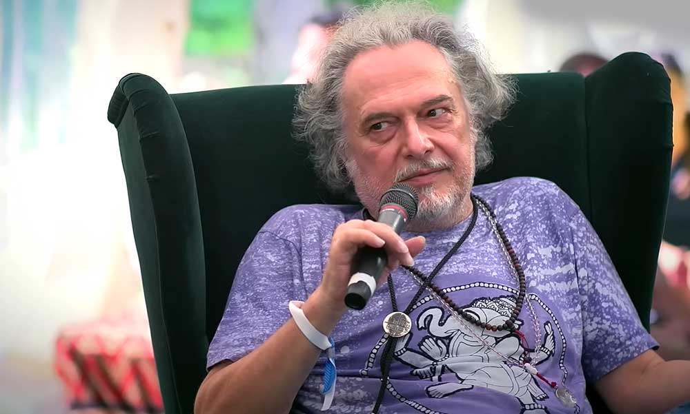 Besenyő Pista bácsi búcsúzik: Laár András végleg kilép a L’art pour l’art Társulatból