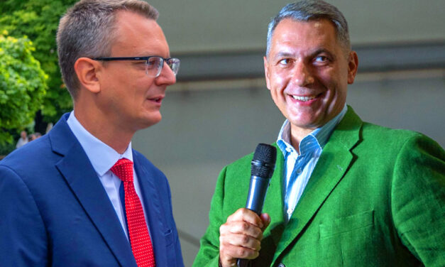 Rétvári Bence az őrbottyáni iskola építésével kampányolt, most Lázár János kukába dobta az egészet, Szadán is leállították az iskolabővítést