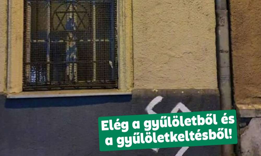 Horogkeresztet festettek a Frankel Leó úti zsinagóga falára