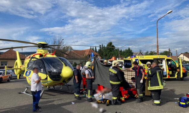 „Fékezett és dudált a HÉV, de sajna nem hallotta” – elgázolt egy fiatal fiút Pomáznál a HÉV, mentőhelikoper érkezett a helyszínre