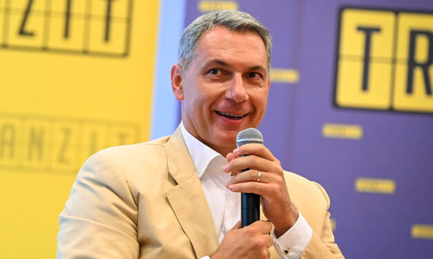 Lázár János odacsapott az agglomerációs útfejlesztéseknek: kukázták a 11-es főút és a Páty-Telki út felújítását, de még a budakalászi elkerülő utat is – itt a teljes lista az áldozatokról