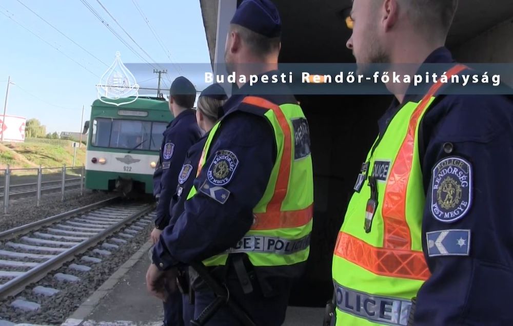 Rendőrök lepték el a gödöllői HÉV-vonalát, szinte folyamatosak voltak az ellenőrzések