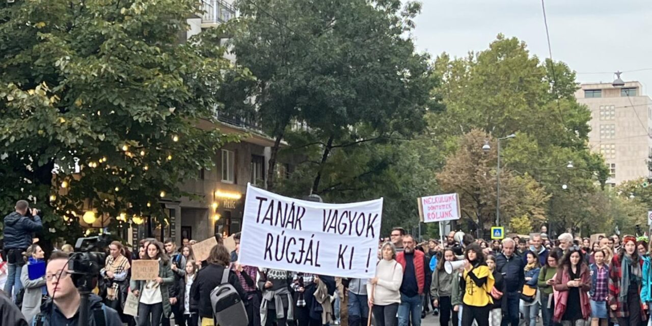 „A magyar közoktatás összeomlott” – a rendszer felszámolását követeli 15 polgármester