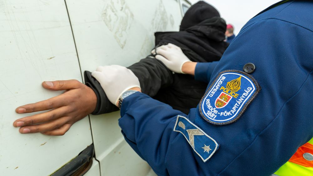 Iraki embercsempészek és rendőrök közt volt tűzpárbaj a Nagykőrösi út közelében, gyorsan elkapták az elvetemült bűnözőket