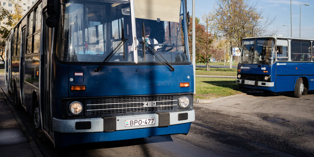Elbúcsúztak a klasszikusok – kizárólag retro járatként térhetnek vissza a régi Ikarusok a 7E vonalára