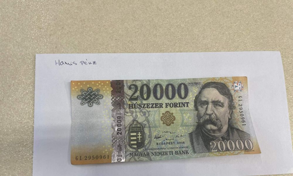 Hamis húszezreseket hozott forgalomba egy nő Budapesten, többet erre már nem lesz lehetősége