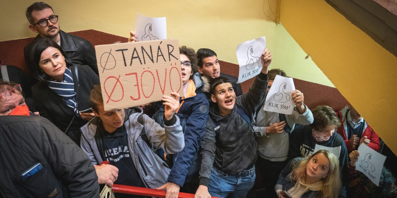 Az Eötvös, a Vörösmarty és a Karinthy tanárait rúgták ki polgári engedetlenség miatt, Karácsony Gergely nagyon kiakadt