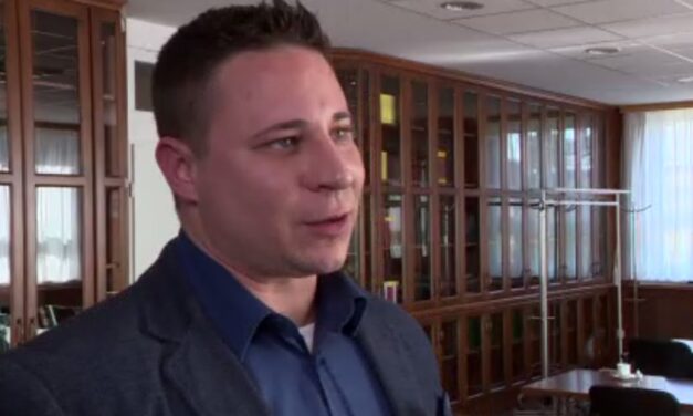 Schadl György kitelefonált a börtönből, hogy felesége és apja rejtse el luxusóráit és az ékszereket – további elképesztő dolgok derültek ki a korrupciós ügy vádiratából