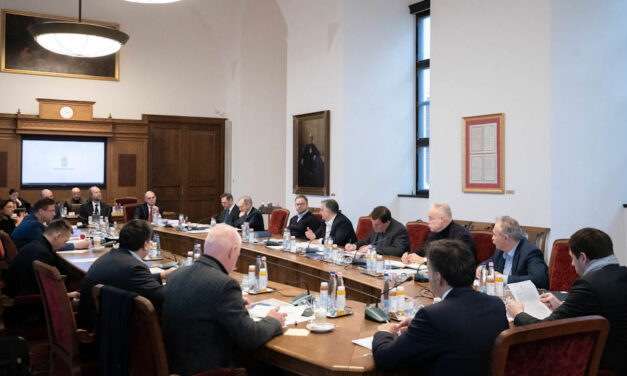 Nem volt szó a tüntetésekről a kormányülésen a Nemzeti Pedagógus Kar elnöke szerint