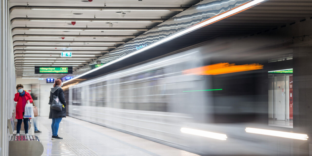 Ezt közölte a BKK az Ukrajnából Budapestre érkező menekültekkel