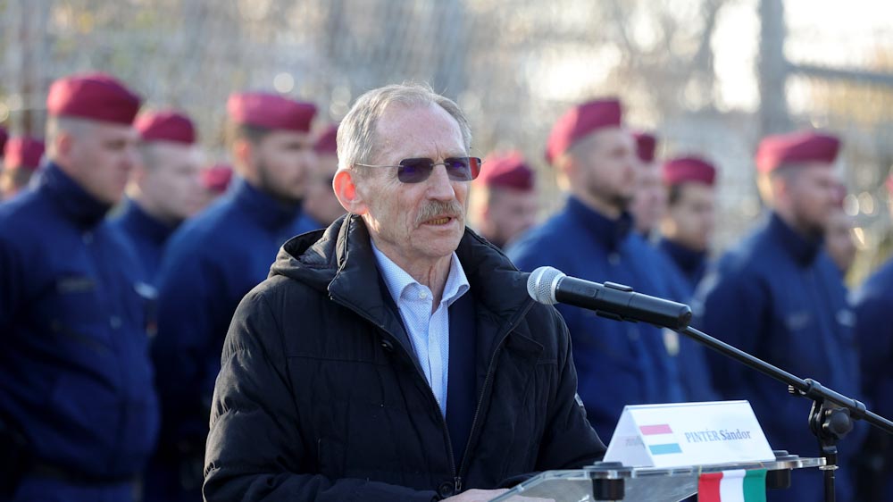 Itt van Pintér Sándor első terve: tovább tartana a tanév