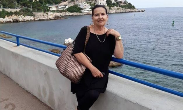 „Összezavarodtam egy kicsit, vannak nehezebb és könnyebb napok, de a lányomnak és az unokámnak szüksége van rám” – Oszter Sándor özvegye sosem lenne képes mást szeretni