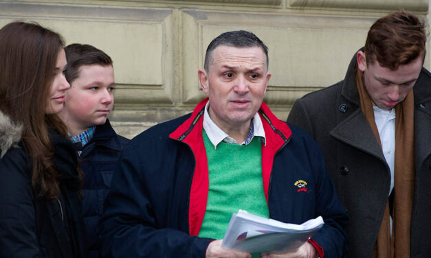 „Természetesen fogok gyónni is, de nincs több bűnöm, mint amiket általában meg szoktam gyónni” – Lagzi Lajcsi szerint a tízmillió jogi szakértő országa is lettünk