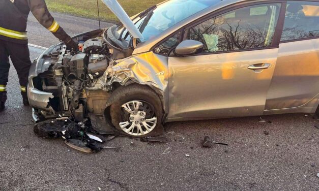 Vezetés közben lett rosszul a 30 éves nő Pesterzsébeten – mikrobusznak csapódott az autójával