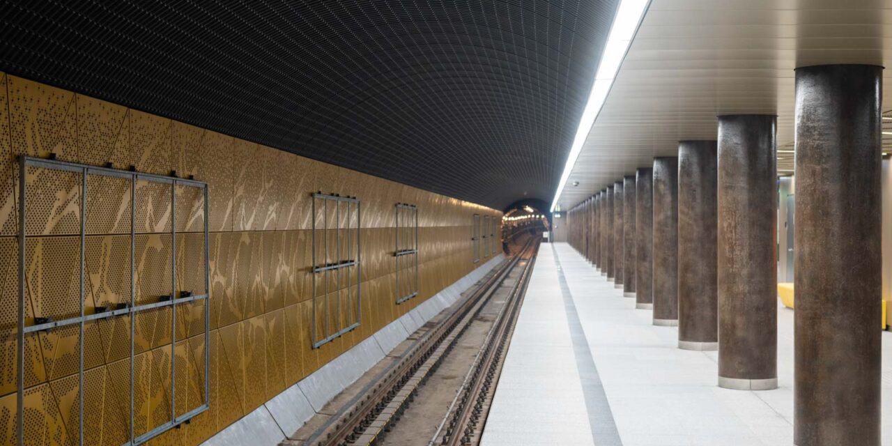 Pótlóbuszok járnak a 2-es metró egy szakaszán, mert vizsgálják, mitől volt gázszag az alagútban