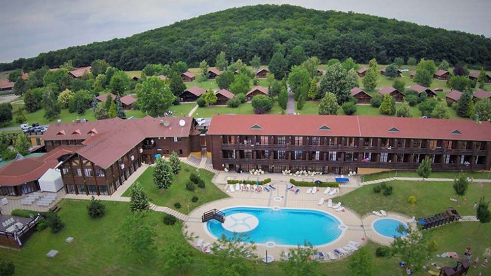 „A gazdasági nehézségek sajnos nem teszik lehetővé a szálloda további működését” – Bezárt a Budapest szélén lévő Petneházy Hotel