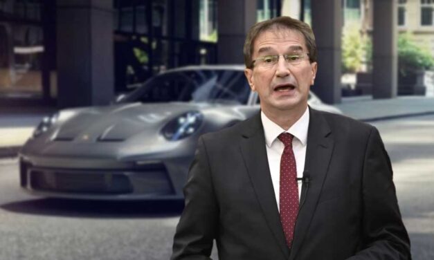 „Pali, ezek a patkányok elvitték a Porschét” – panaszkodott a korrupcióval vádolt Völner Pál miniszterhelyettesnek a lehallgatott telefonbeszélgetésben a felsége